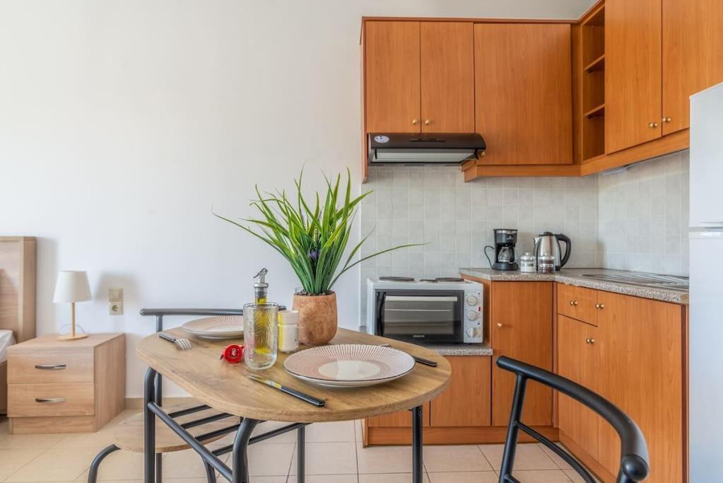 Urban Apt Next University 9 伊拉克利翁 外观 照片